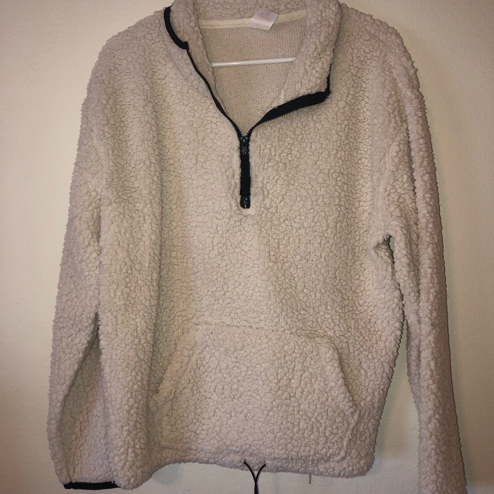 White 3/4 zip Sherpa
